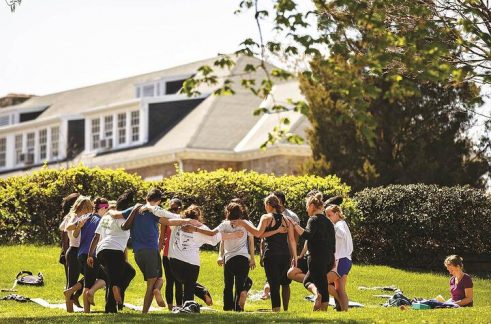 group-yoga-outside